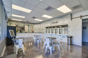 Heavenly-Frozen-Yogurt-Shop-Design